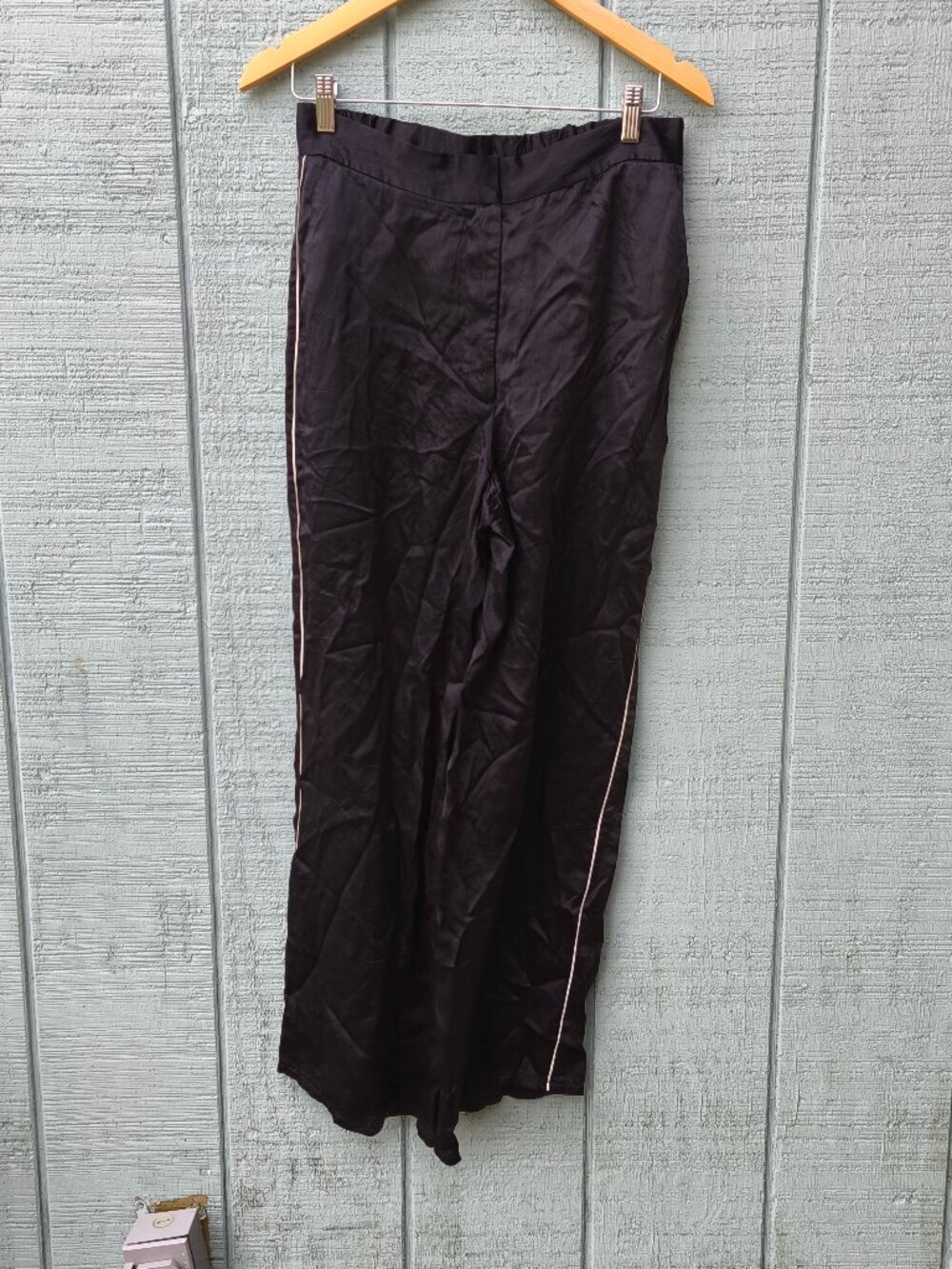 Babaton Satin Wide Leg Track Pant Trouser sz 10 Black White Accent Preppy Sporty
